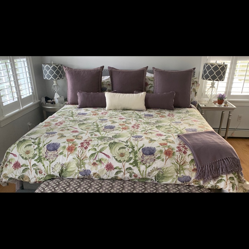 King Size Bed Ensemble